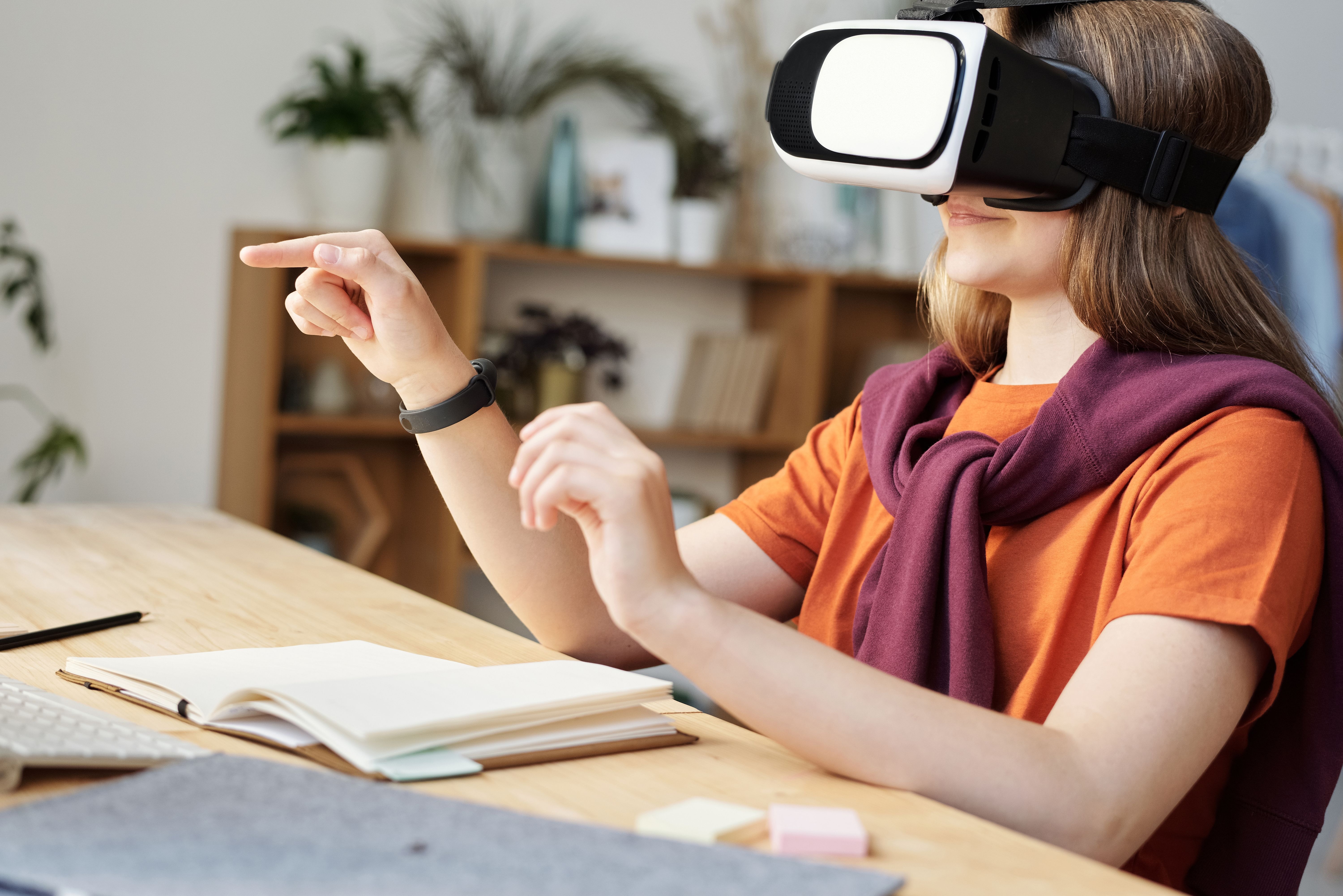 Augmented Reality and Virtual Reality: Applications Beyond Gaming