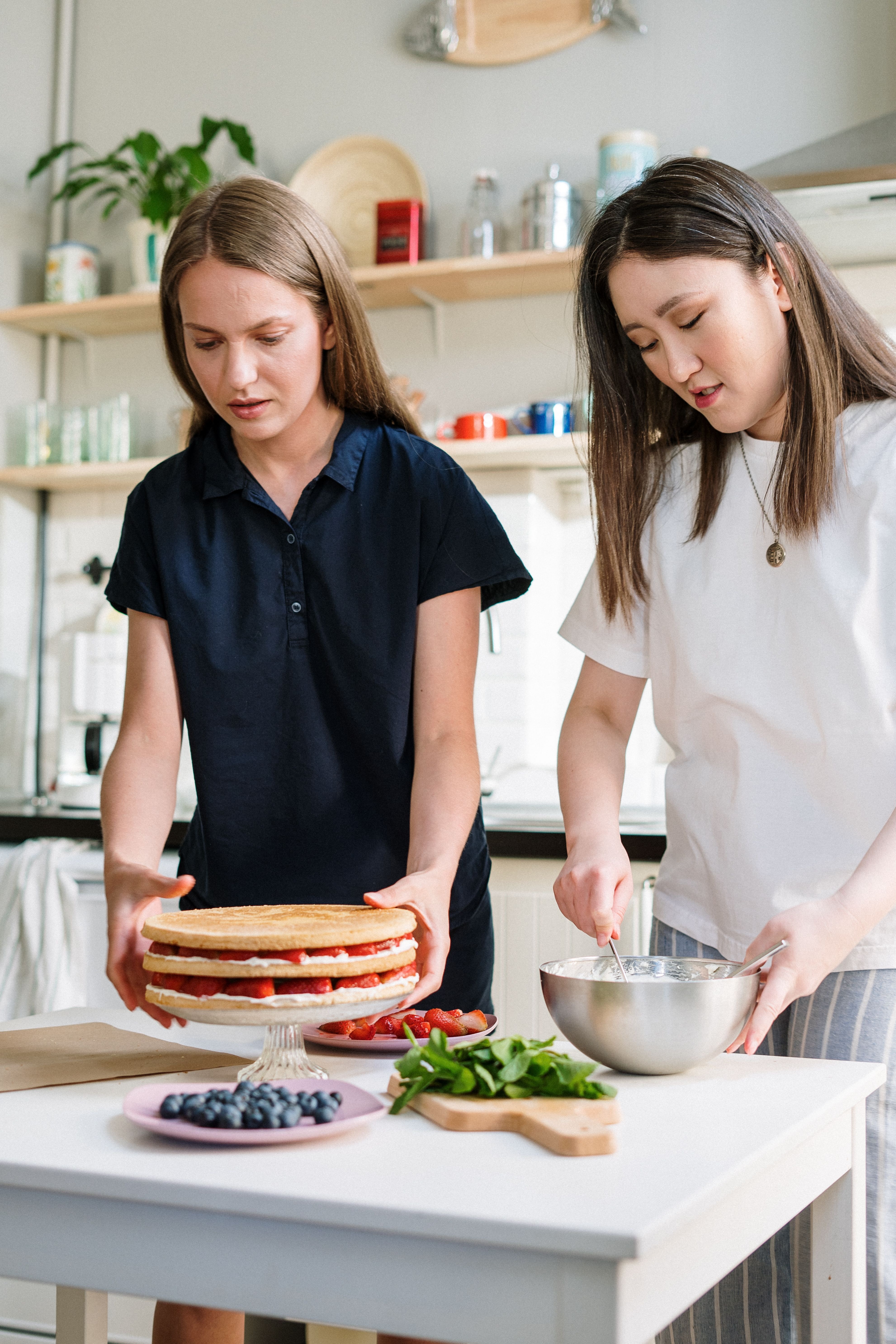 How to Bake the Perfect and Soft Eggless Cake