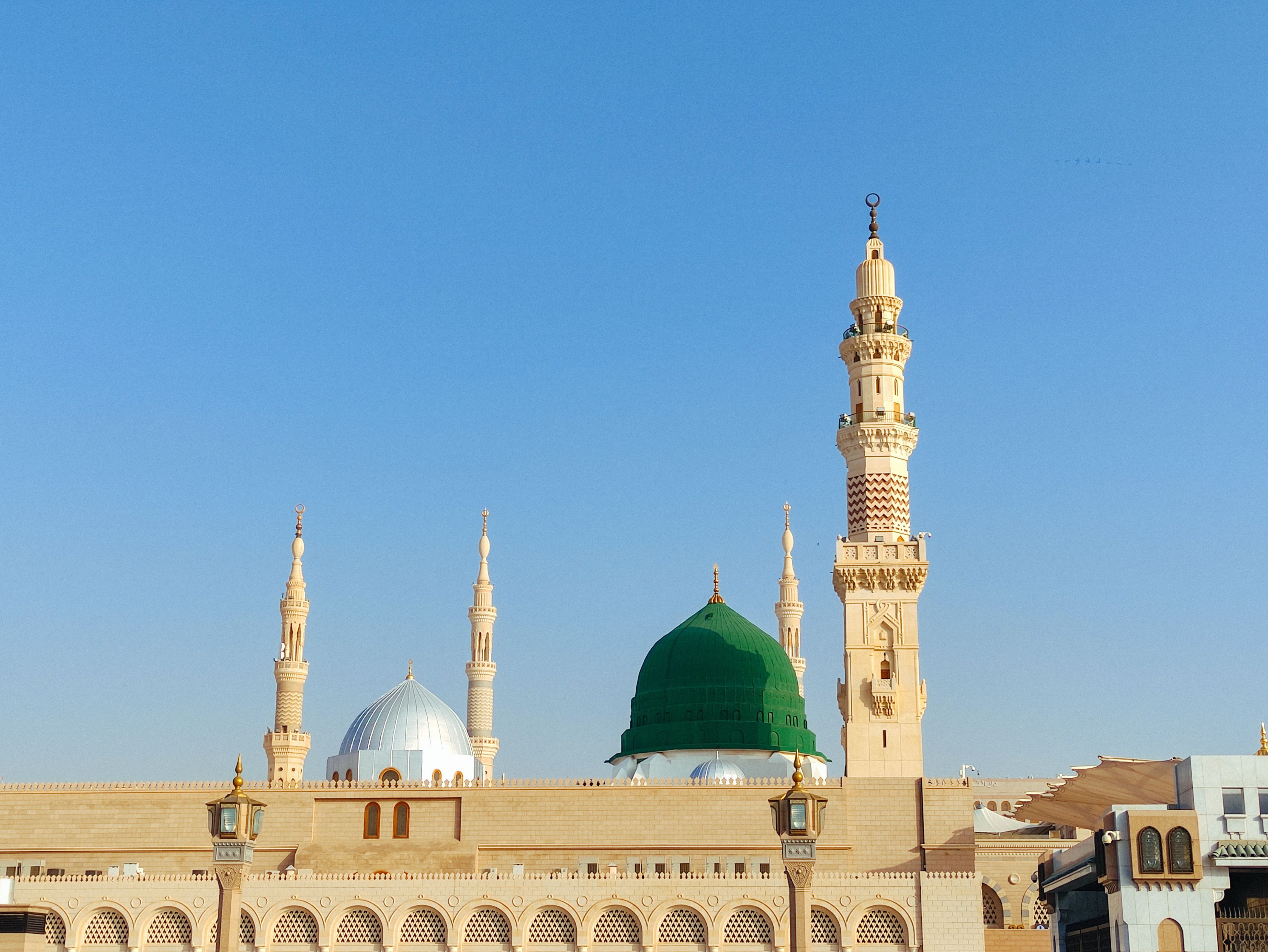 The Life and Teachings of Prophet Muhammad: A Journey of Faith and Compassion