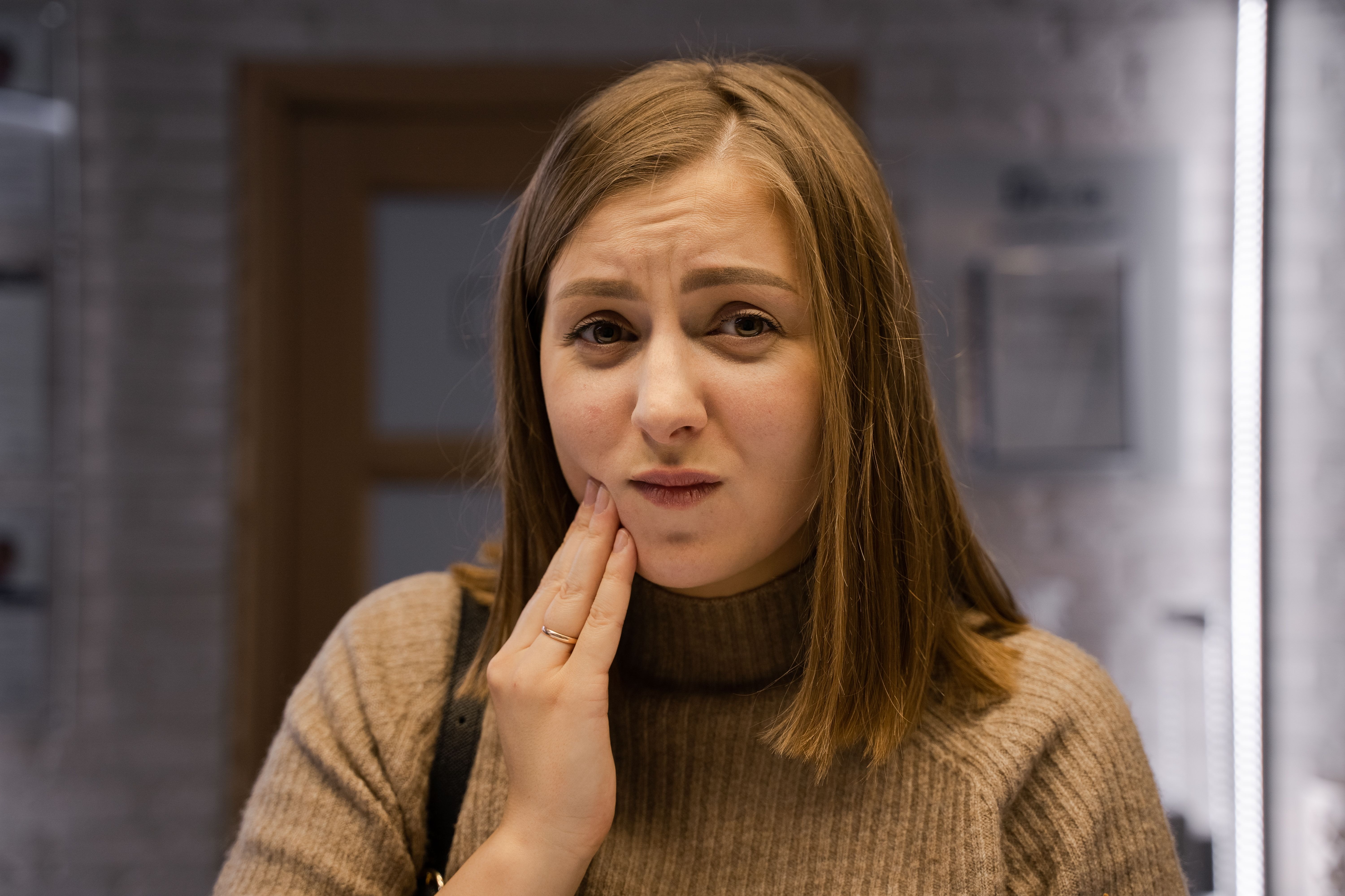 Simple Home Remedies for Toothache: Effective Pain Relief Using Everyday Ingredients