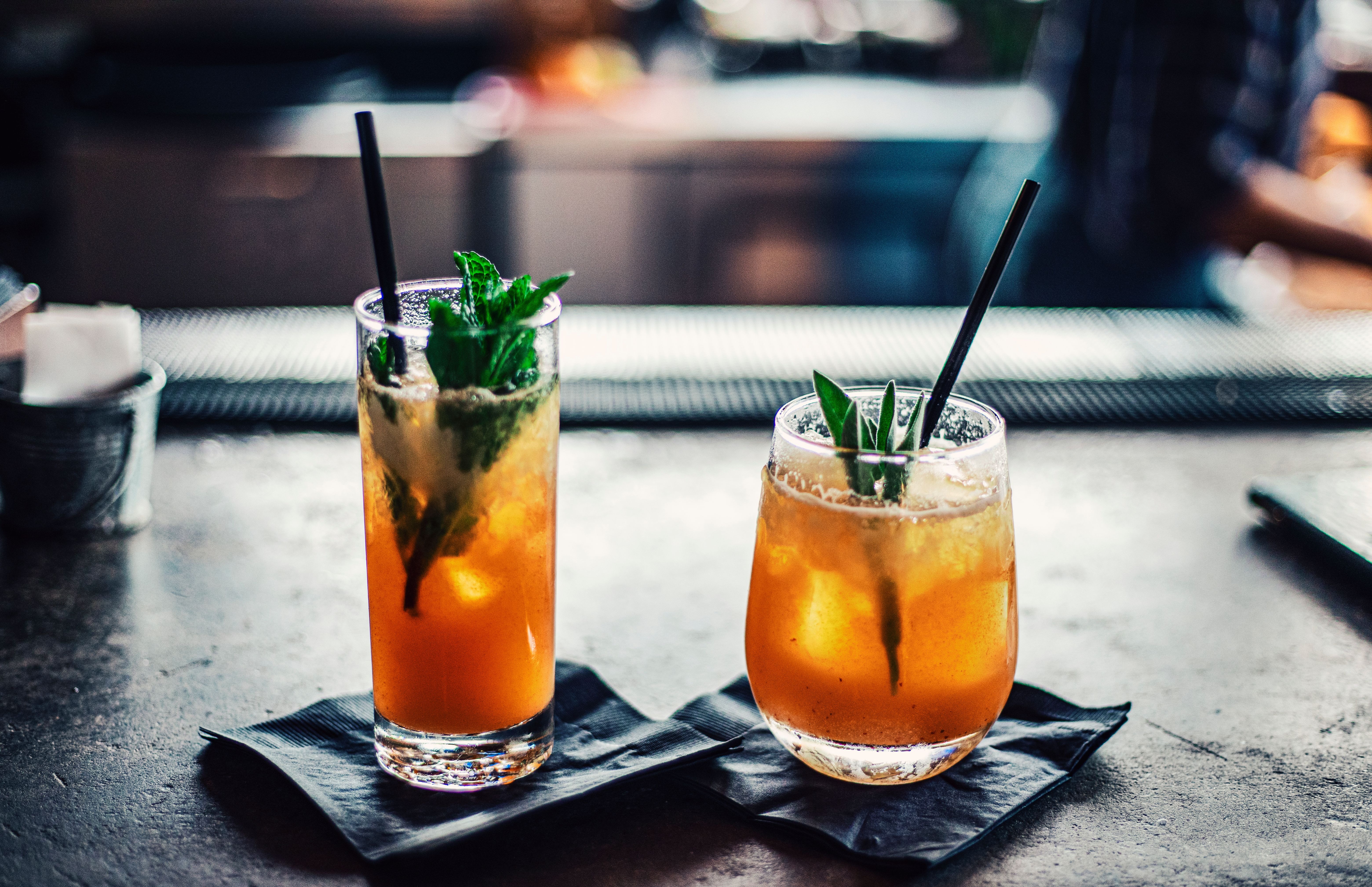 Creating Deliciously Healthy Cocktails: Enjoy Guilt-Free Sips with Fresh Ingredients