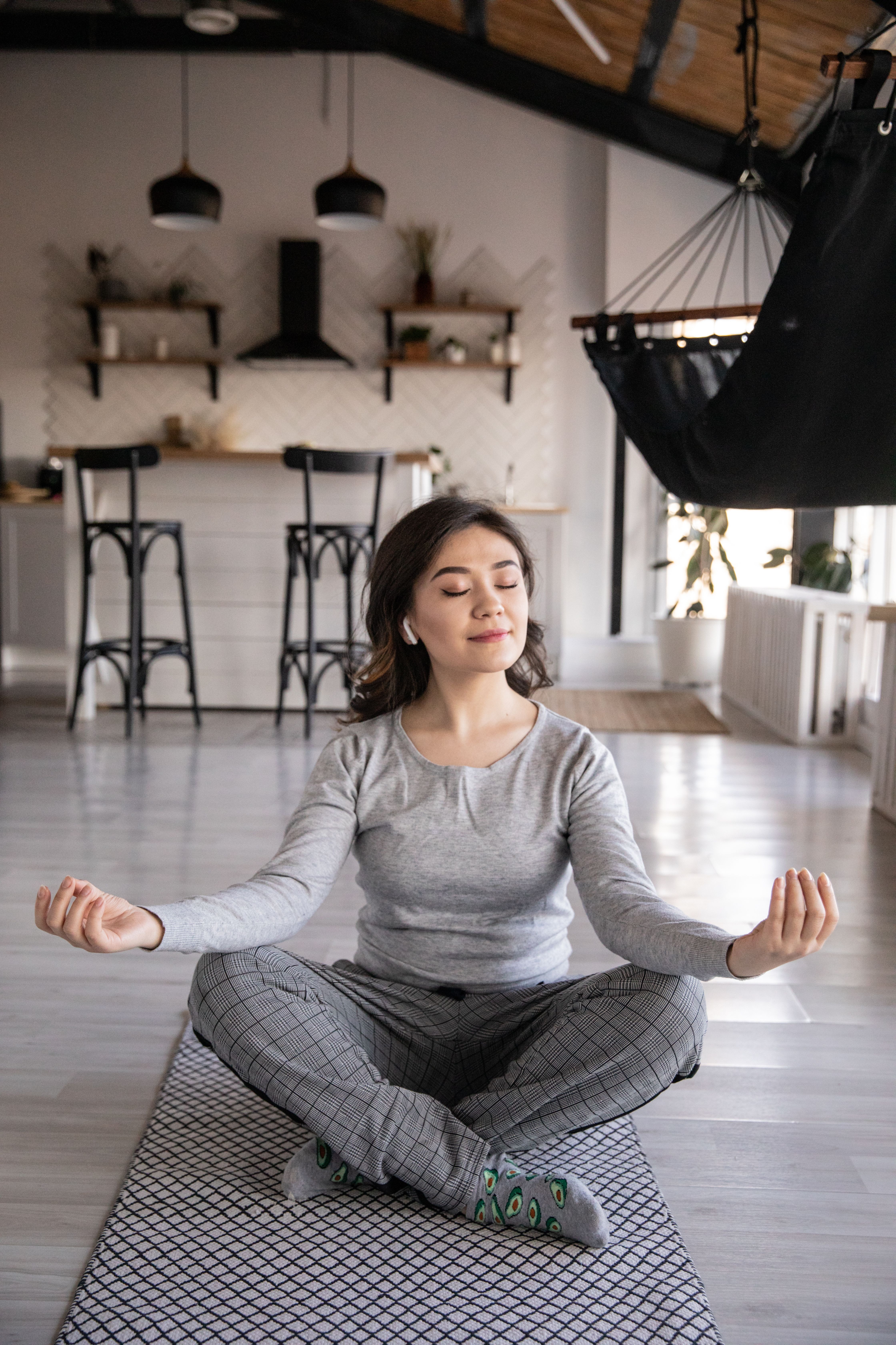 The Art of Digital Mindfulness: Navigating the Busy World with Presence