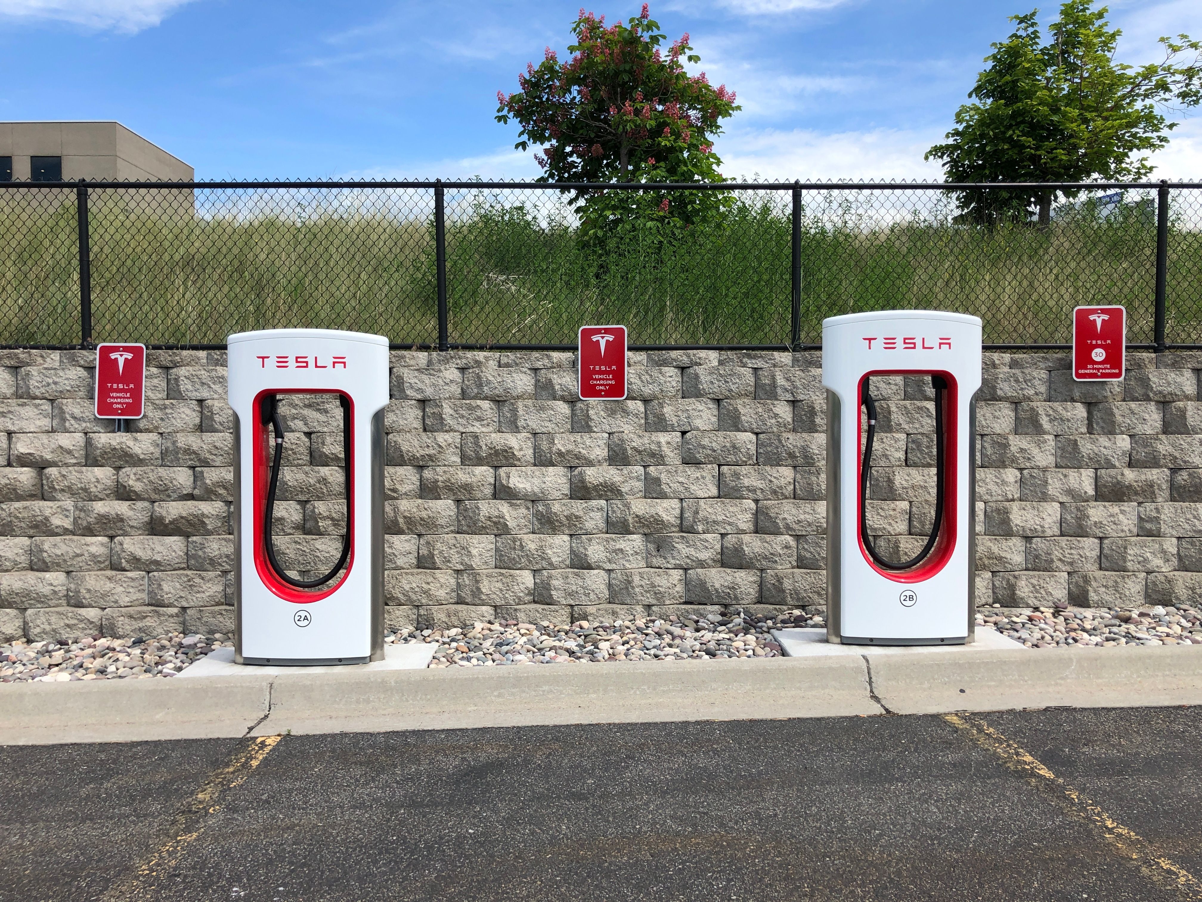 The Future of Transportation: Electric Vehicles, Hyperloop, and Sustainable Mobility Solutions