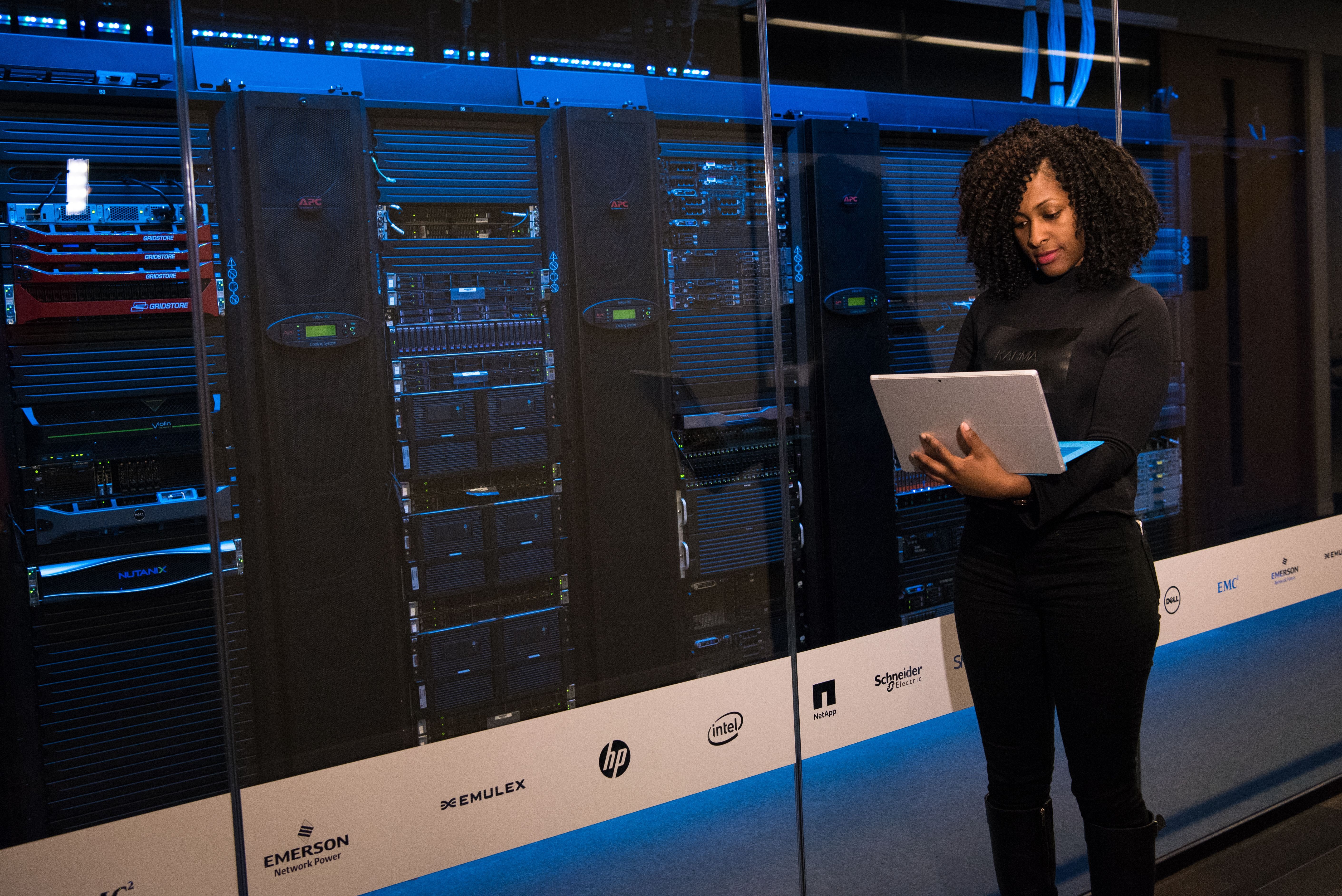 How to Become a Data Scientist: A Complete Guide