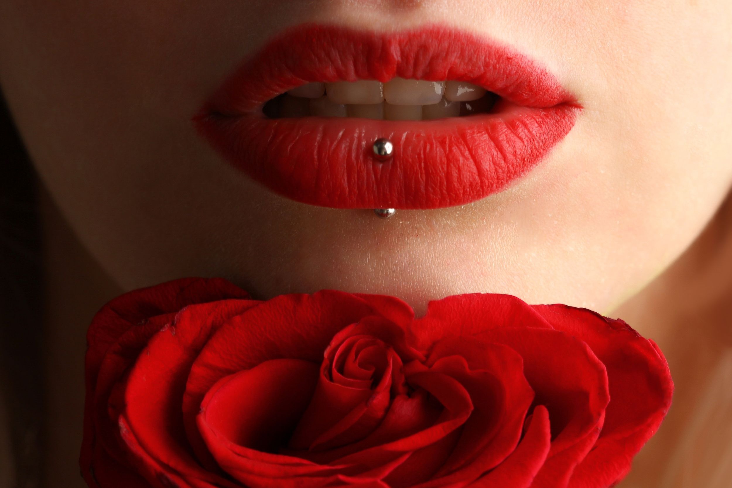 The Ultimate Guide to Lip Care and Makeup: Achieve Your Perfect Pout