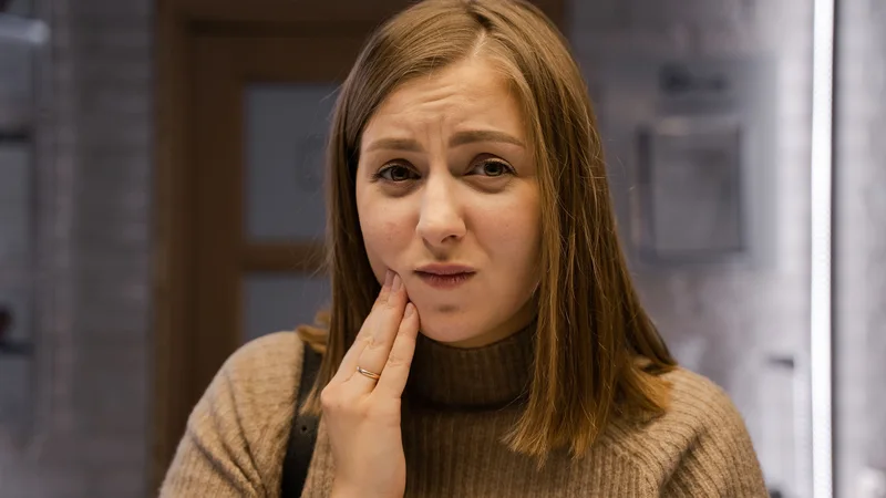 Simple Home Remedies for Toothache: Effective Pain Relief Using Everyday Ingredients