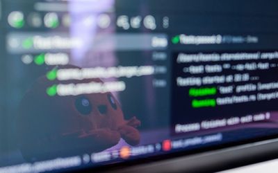 Docker Compose: env_file vs environment