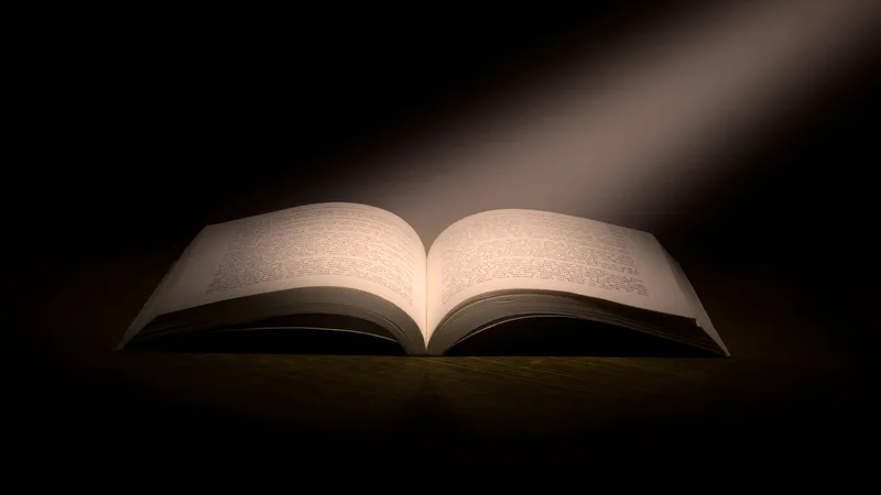 How to Apply Philosophical Principles to Everyday Life: Practical Tips for Personal Growth